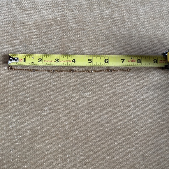 VINTAGE (1988) AVON DELICATE FACETS BRACELET - Picture 3 of 3